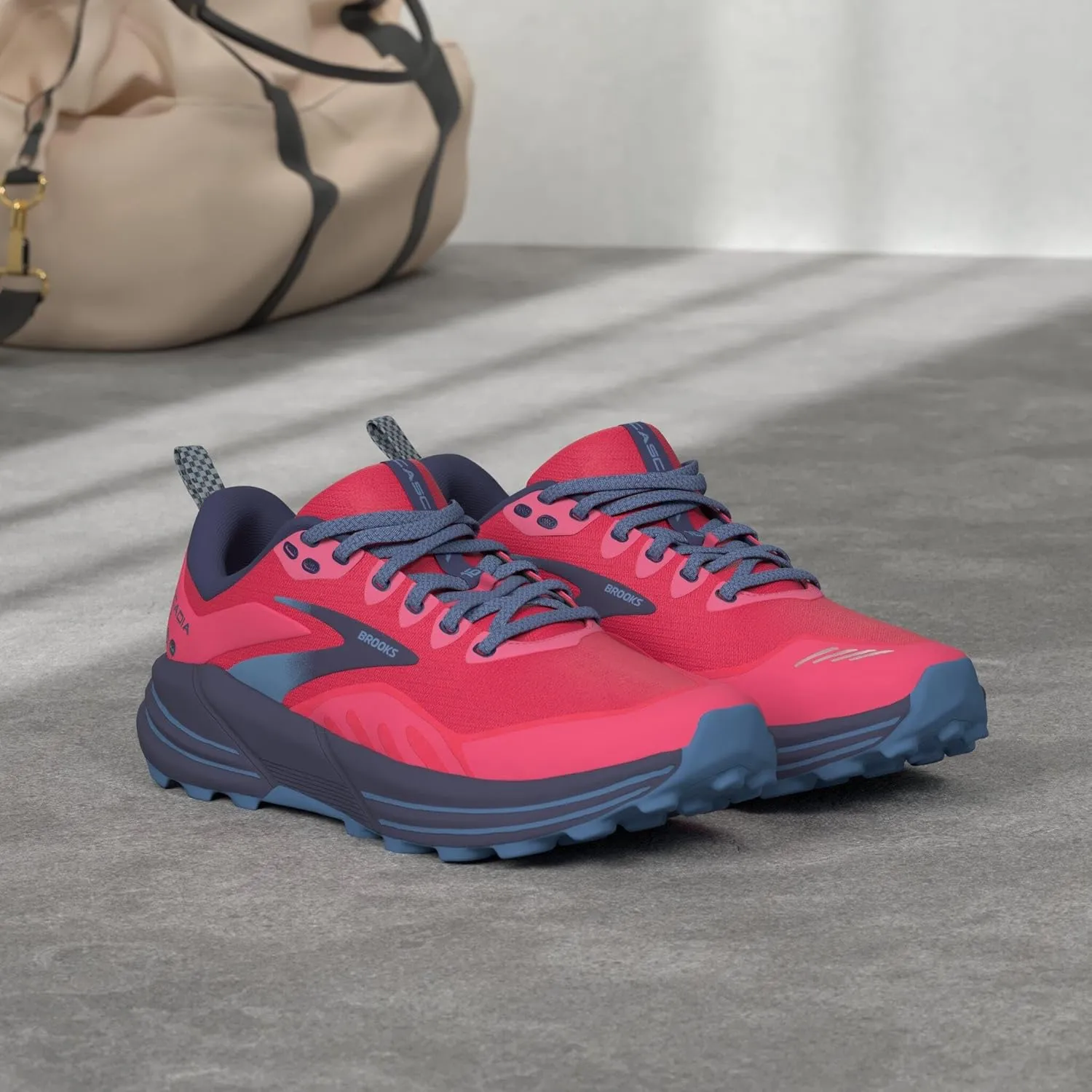 Brooks Women's Cascadia 16 Trail Running Shoe