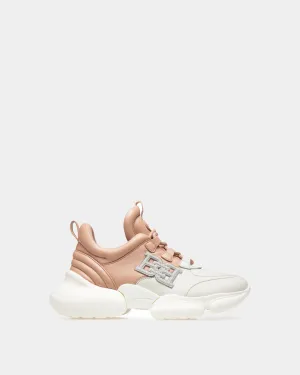 Claires Sneakers In Rose Gold And Dusty White Leather