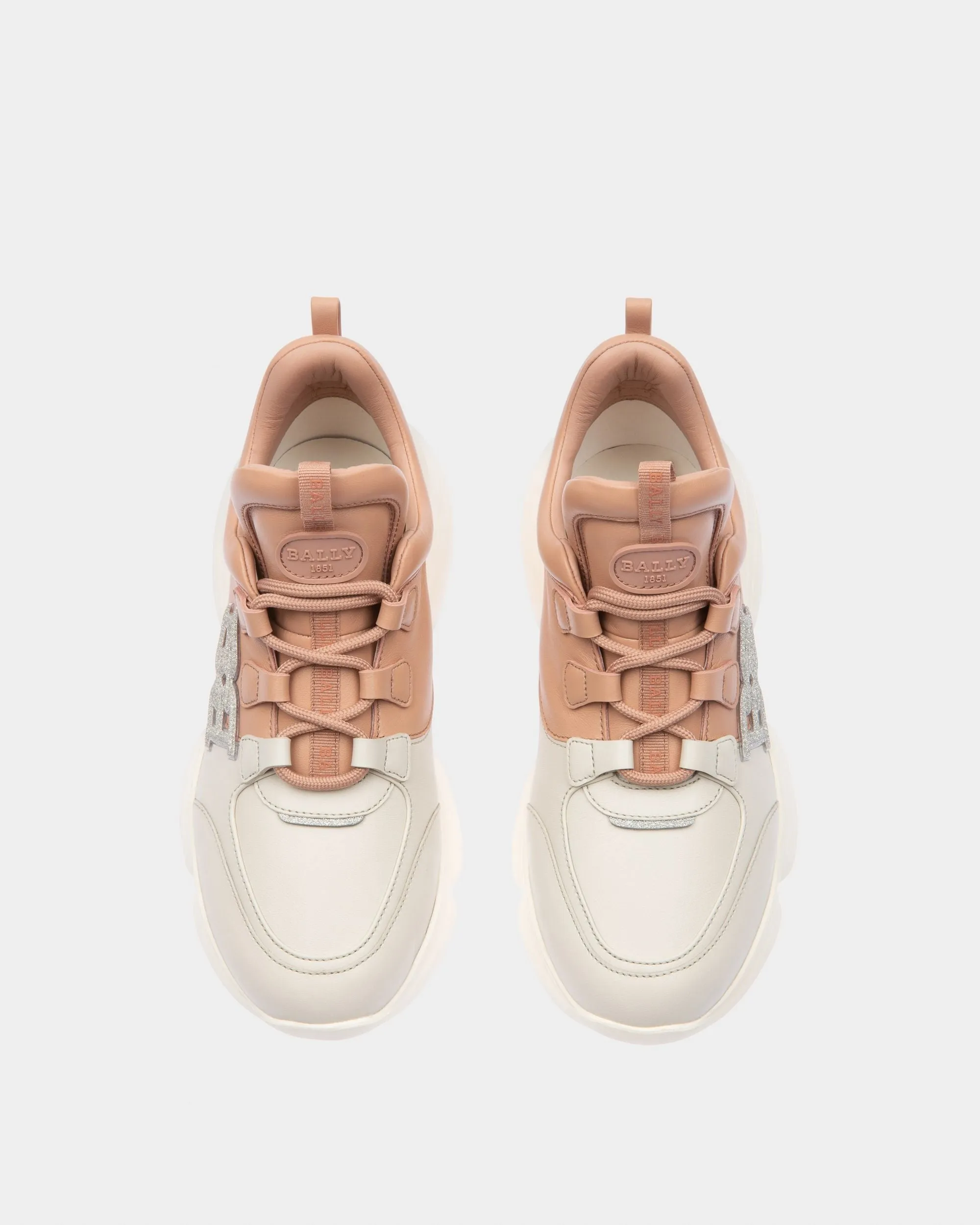 Claires Sneakers In Rose Gold And Dusty White Leather