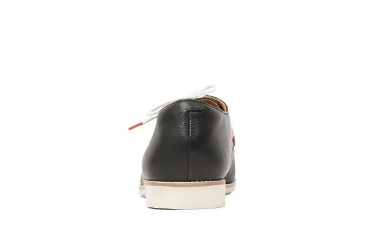 Derby ~ Black