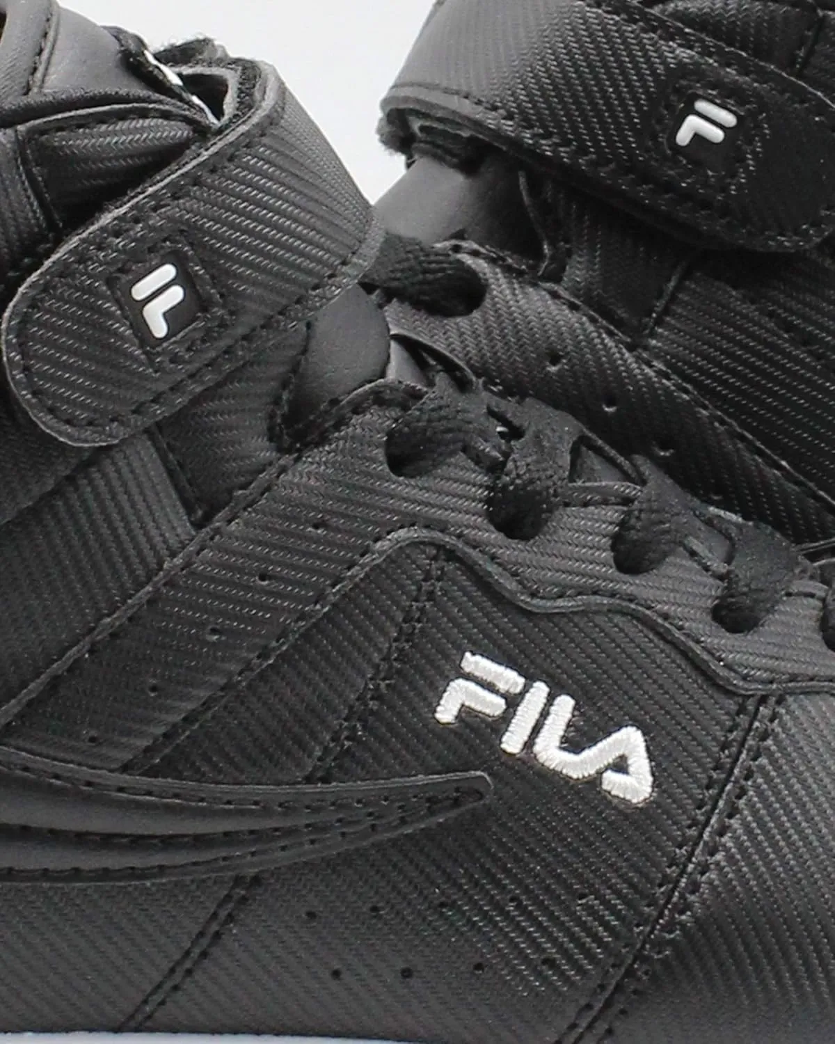 Fila Boys Vulc 13 Mp Diamond Sneaker (Grade School) - Orange