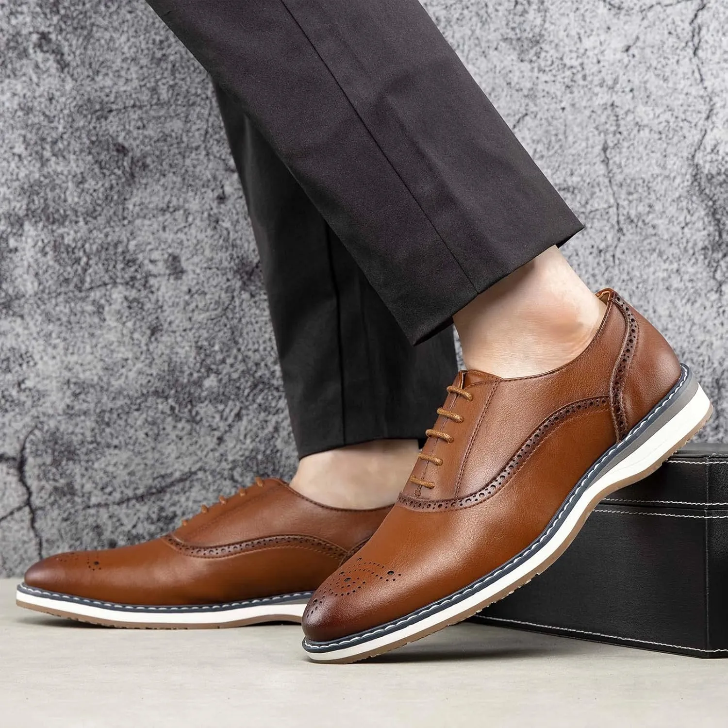 JITAI Men's Oxford Dress Shoes Lightweight Fashion Shoes with Wingtip Brogue & Lace-up Design