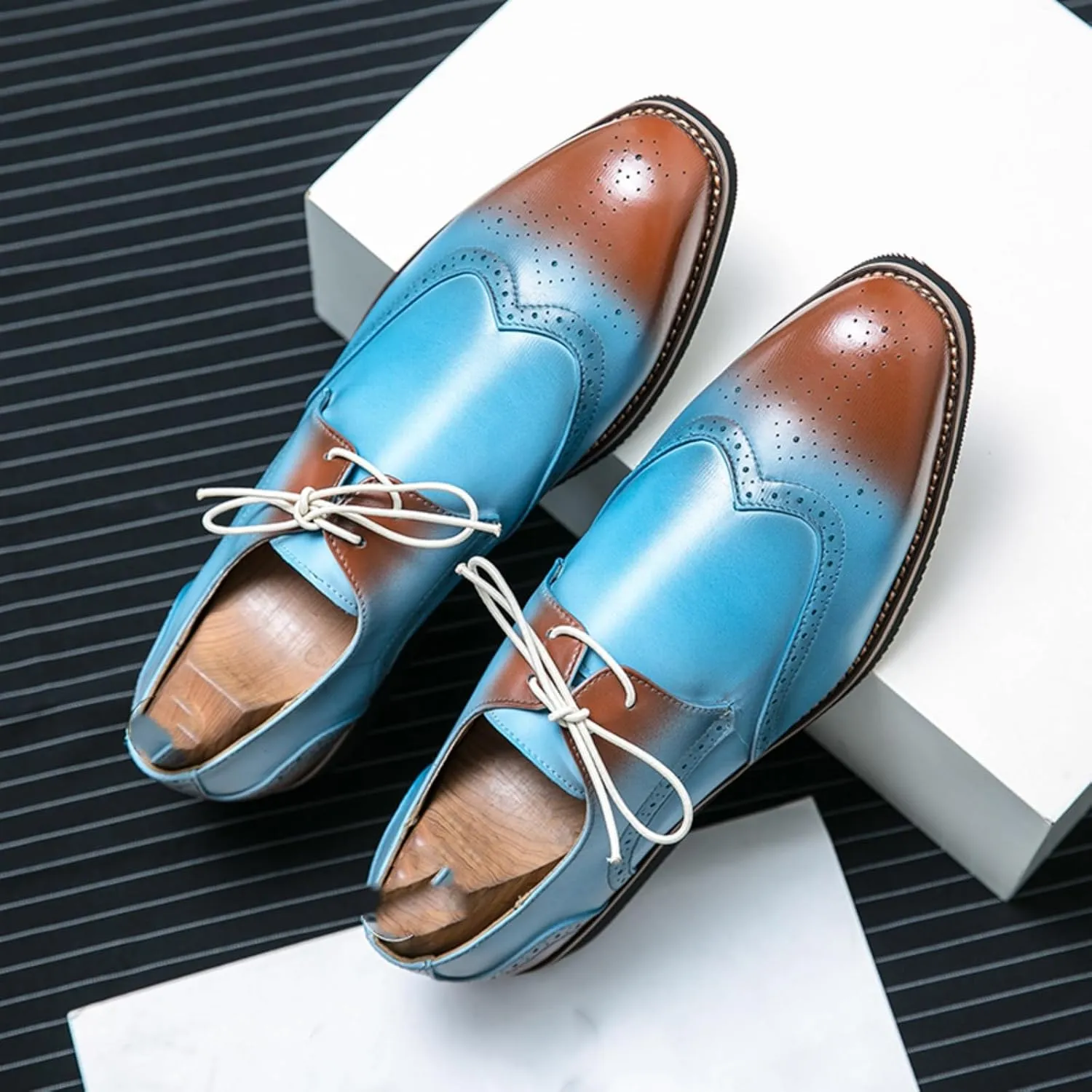 Men Oxford Dress Shoes Gradient - Color Brogues Wing Tips Lace Up Patchwork Two Tone Color Matching Punched Round Toe