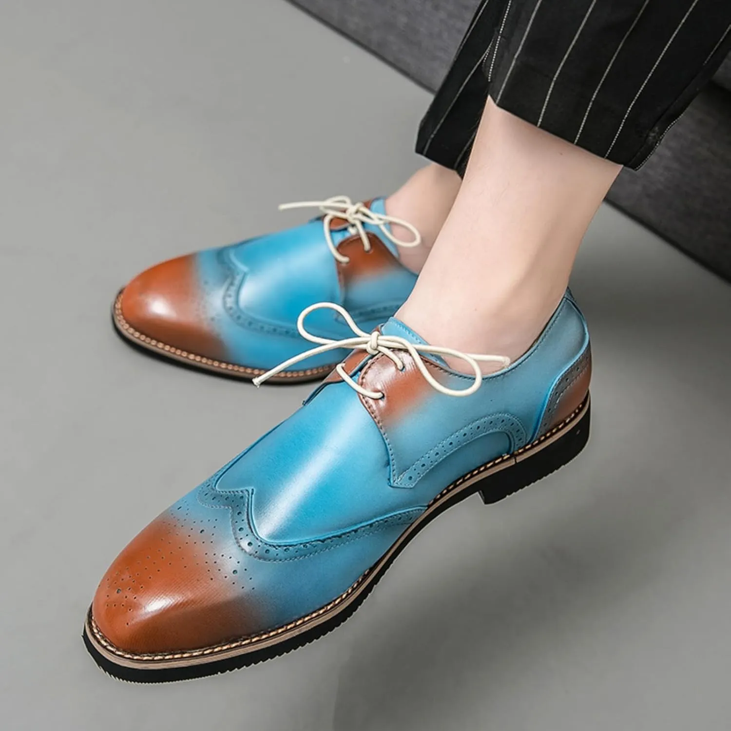 Men Oxford Dress Shoes Gradient - Color Brogues Wing Tips Lace Up Patchwork Two Tone Color Matching Punched Round Toe