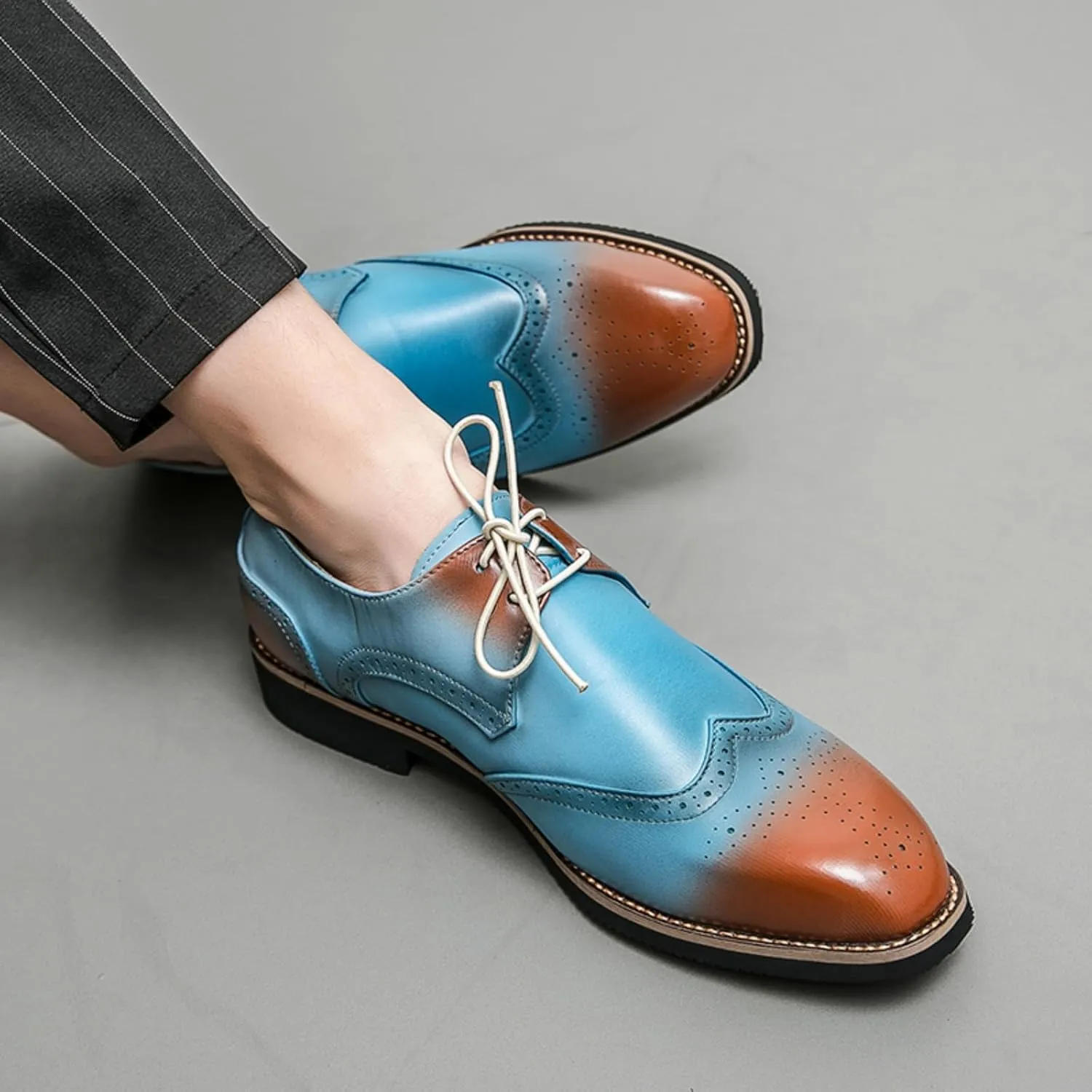 Men Oxford Dress Shoes Gradient - Color Brogues Wing Tips Lace Up Patchwork Two Tone Color Matching Punched Round Toe