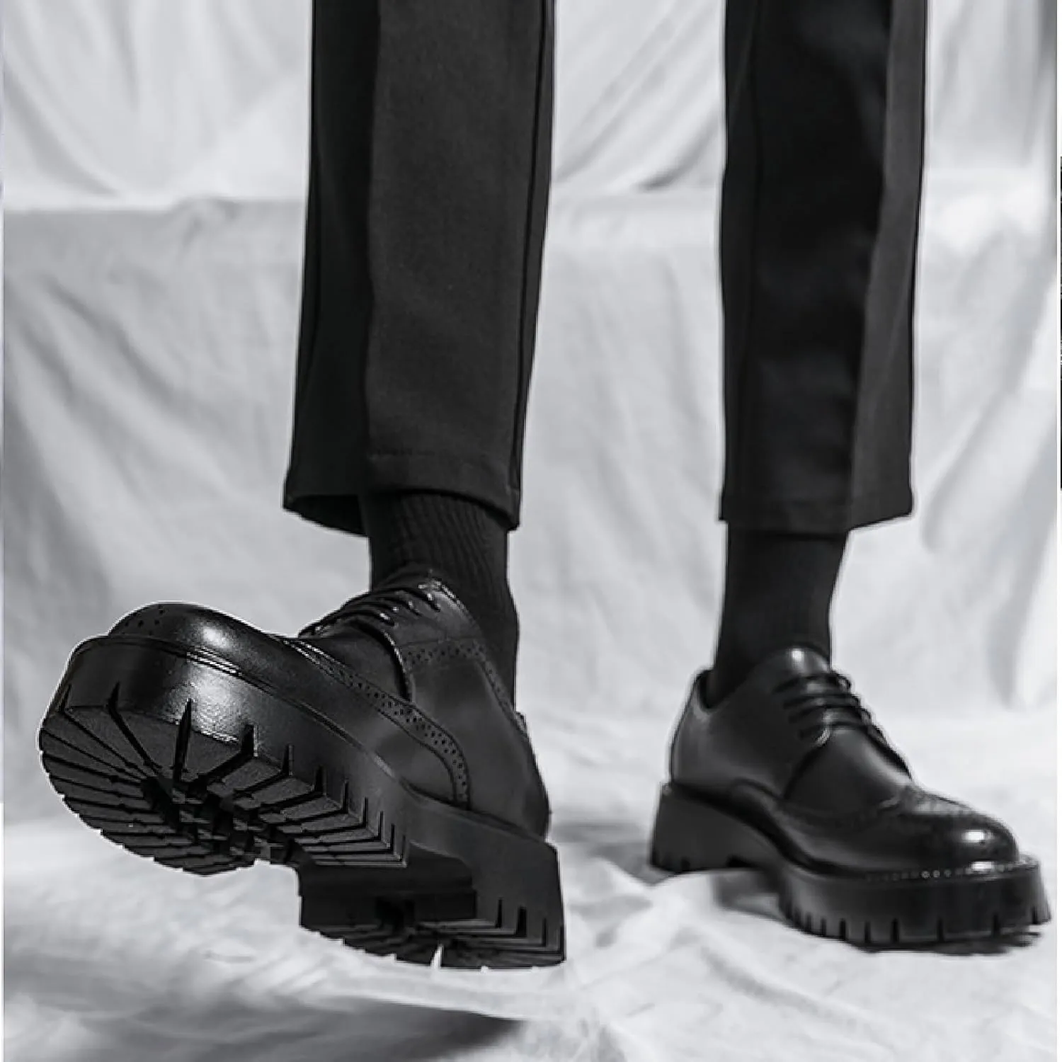 Men's Black Wingtip Platform Formal Oxford Shoes Classic Round Toe Lug Sole Chunky Heel Lace-Up Dress Brogue Shoes Breathable Non-Slip Party Prom Dating Business Shoes
