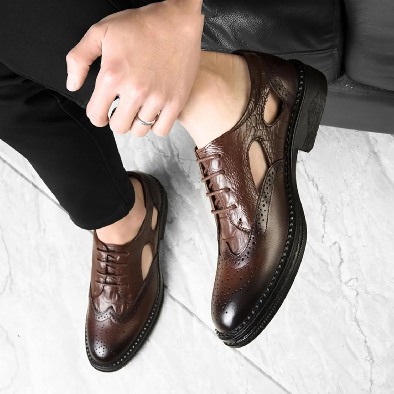 Men's Cowhide Leather Perforated Lace - up Oxfords Brogue Wingtip Shoes for Men Brown, Black