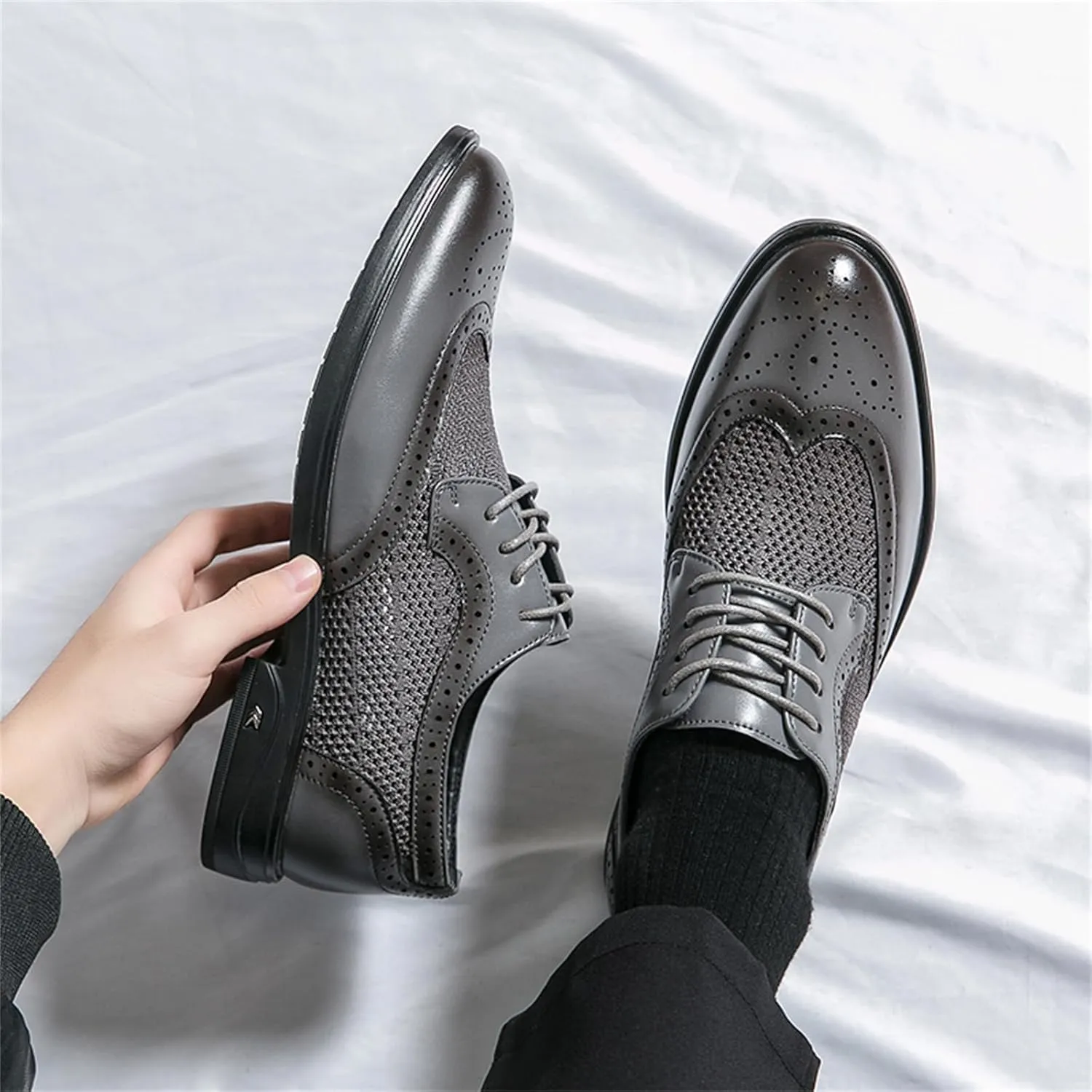 Mens Hollowed Leather Lace Up Brogue Dress Oxford Shoes Summer Casual Lightweight Wingtip Derby Shoes for Formal Business Dress Wedding