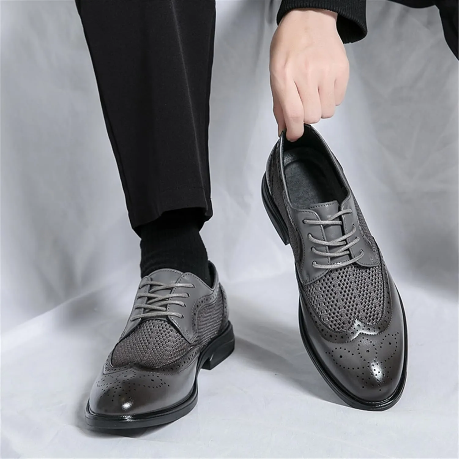 Mens Hollowed Leather Lace Up Brogue Dress Oxford Shoes Summer Casual Lightweight Wingtip Derby Shoes for Formal Business Dress Wedding