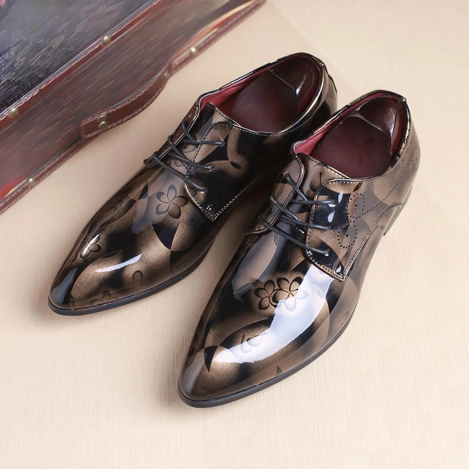 Mens Patent Leather Printing Lace Up Oxford Dress Shoes Modern Low Top Pointed Toe Tuxedo Derby Shoes for Work Office Formal Wedding