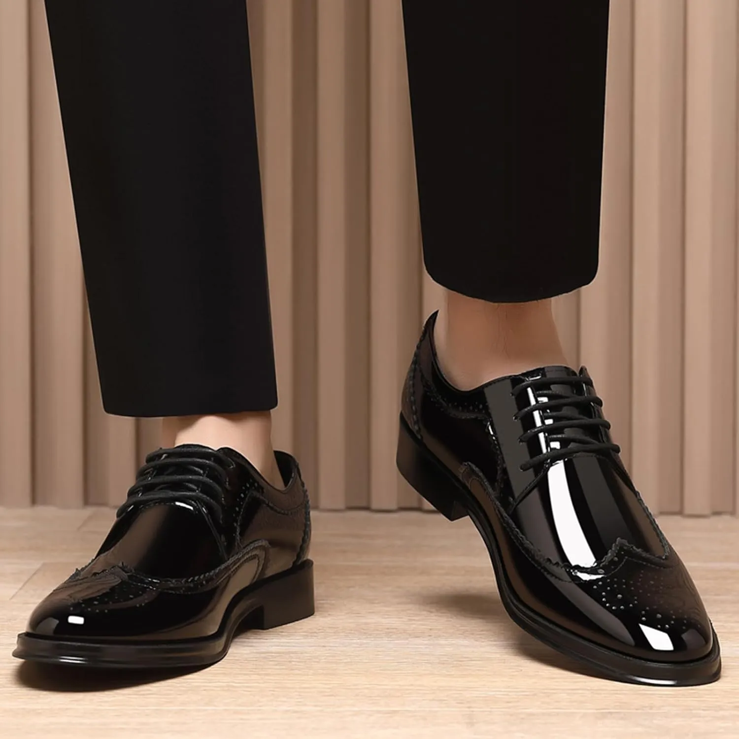 Men's Patent Leather Wingtip Carving Brogue Dress Shoes Fashion Classic Cap Toe Lace Up Low Top Oxfords Shoes Casual Business Formal Derby Shoes