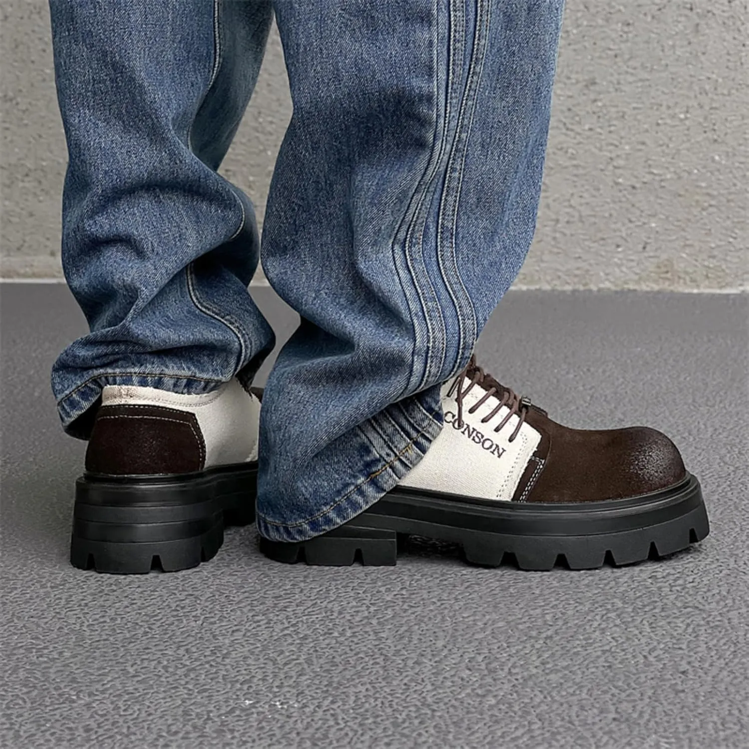 Men's Retro Cowhide Derby Shoes. Featuring a Two - Tone Chunky Sole for Height Increase, Ideal for Daily Commuting, Street Walking, and Casual Gatherings.