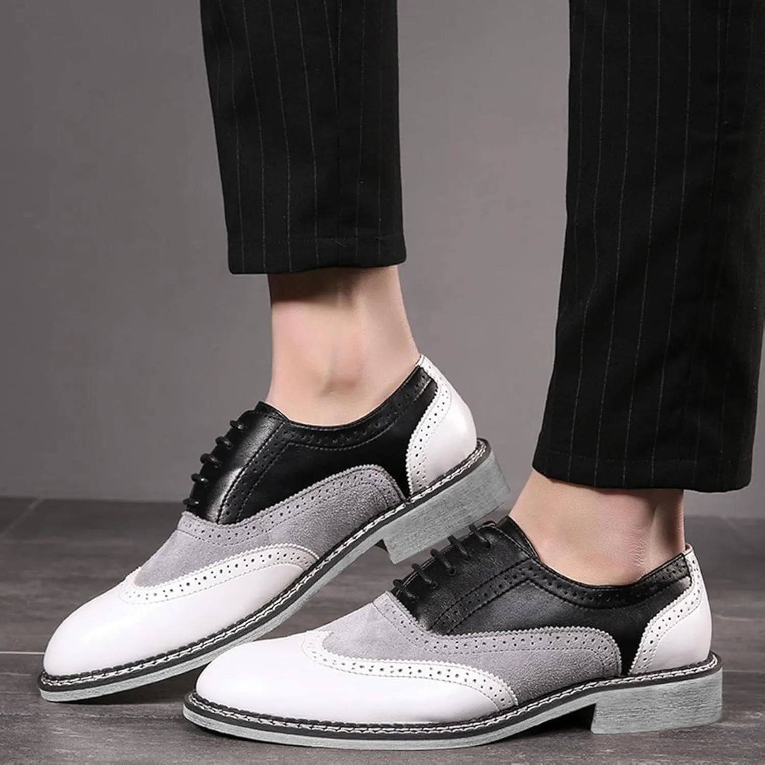 Men's Two-Tone Brogue Oxfords, Stylish Classic Round Toe, Lace-up Low-top Leather Dress Shoes, Hand-Stitched Business Formal Derby Shoes Oxfords Shoes for Men
