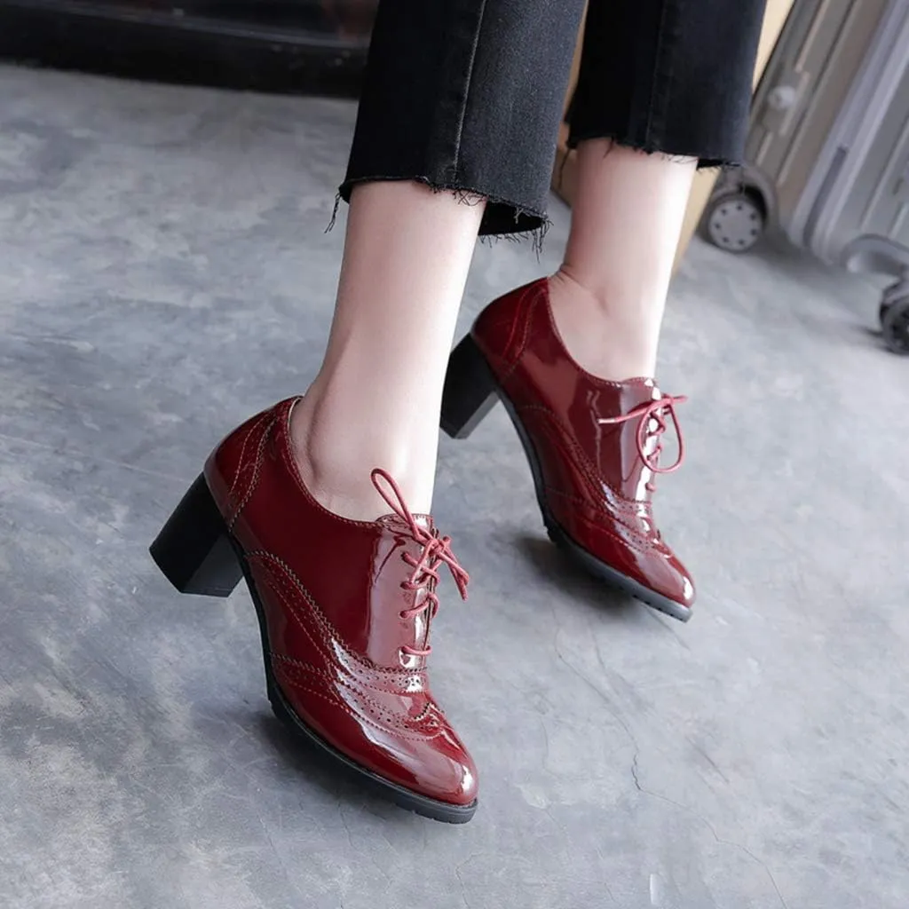 MIOKE Women's Chunky Block Heel Pump Oxfords Wingtip Lace Up Patent Leather Vintage Brogues Dress Shoes