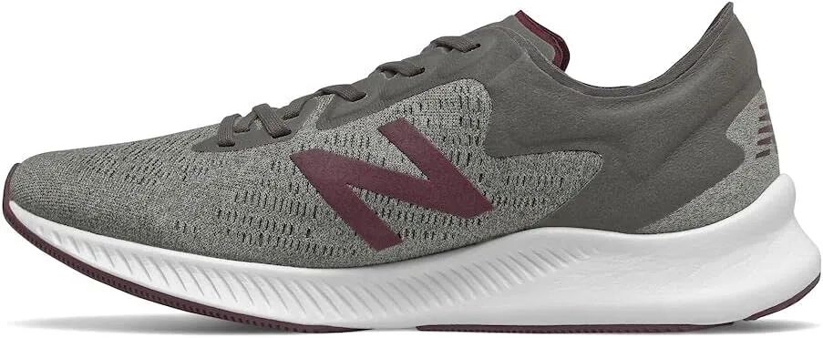 New Balance Men's Dynasoft Pesu V1 Running Shoe
