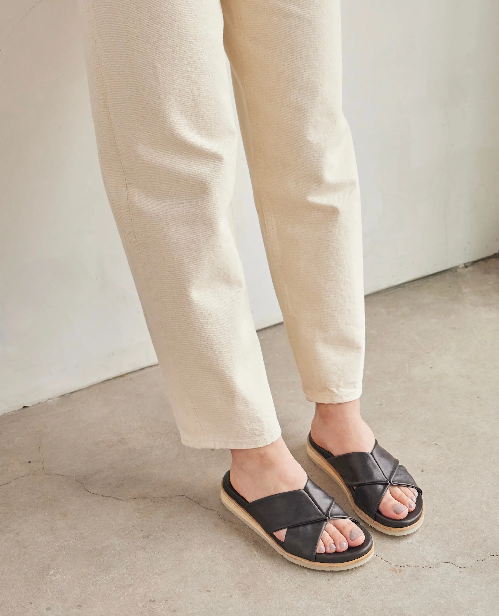 Pasque Sandal