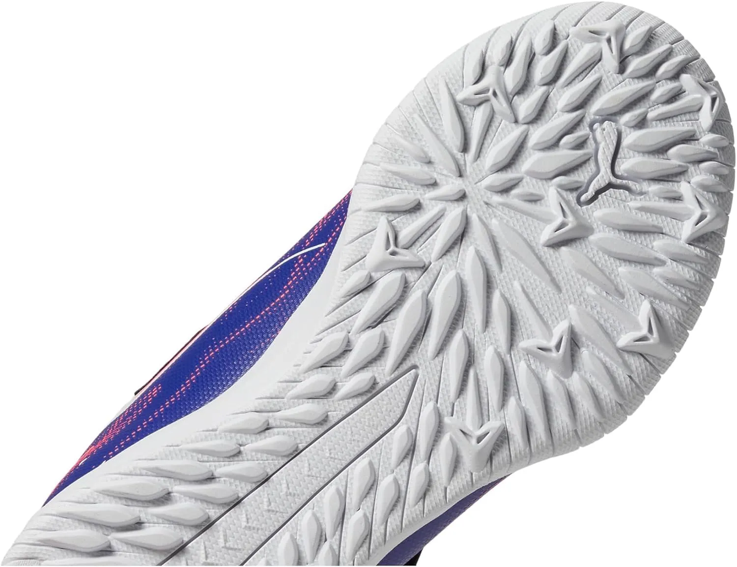 PUMA Unisex-Child Ultra Play Hook and Loop Turf Training Sneaker