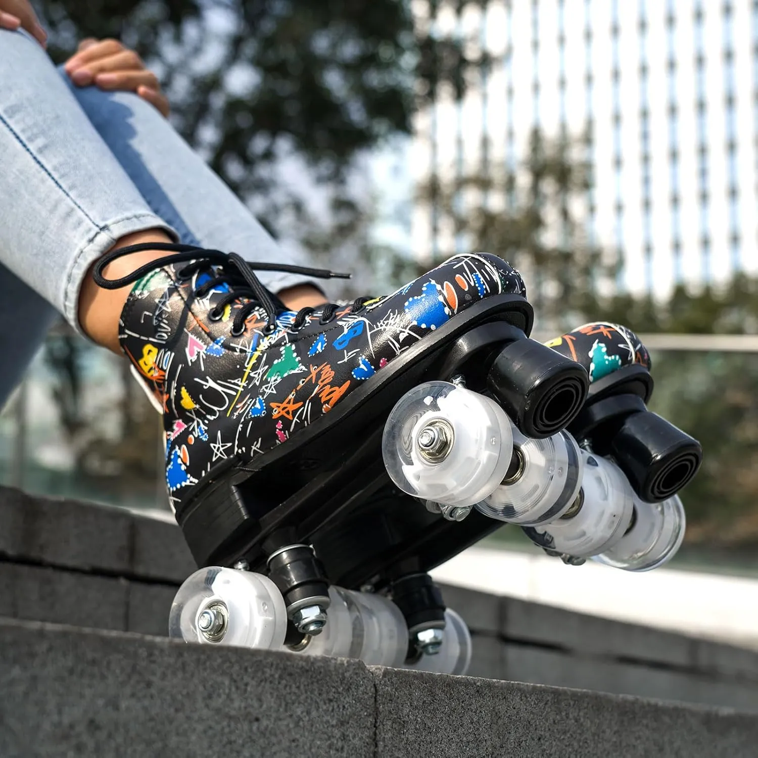 Roller Skates for Men and Women, Black Derby Roller Skates with 4 Shiny Wheel, Classic Double-Row Roller Skates for Indoor and Outdoor