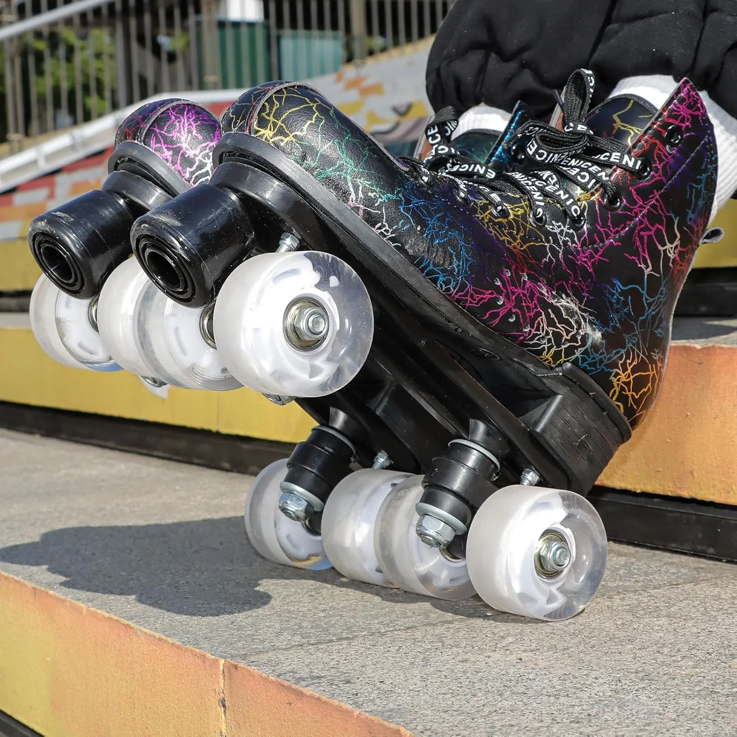 Roller Skates for Men and Women, Black Derby Roller Skates with 4 Shiny Wheel, Classic Double-Row Roller Skates for Indoor and Outdoor