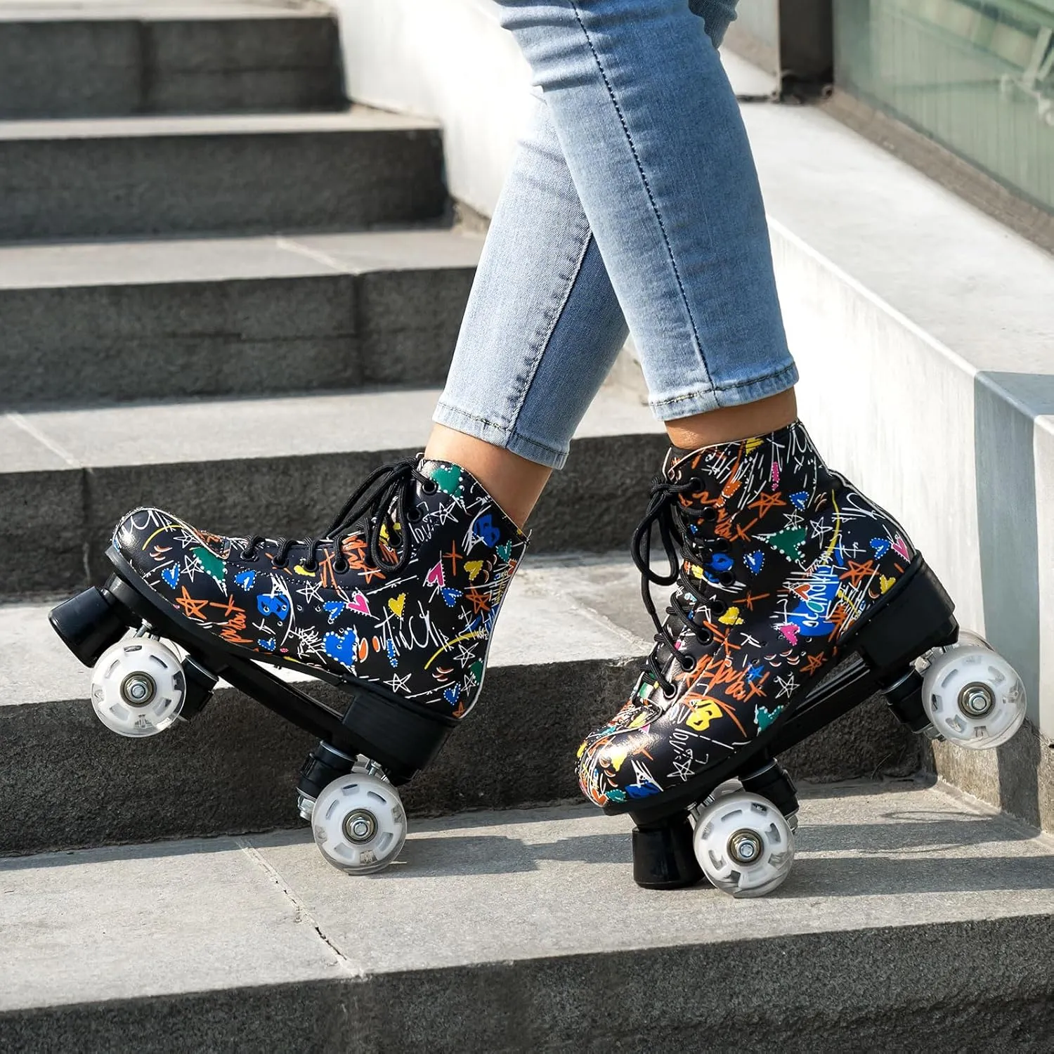 Roller Skates for Men and Women, Black Derby Roller Skates with 4 Shiny Wheel, Classic Double-Row Roller Skates for Indoor and Outdoor