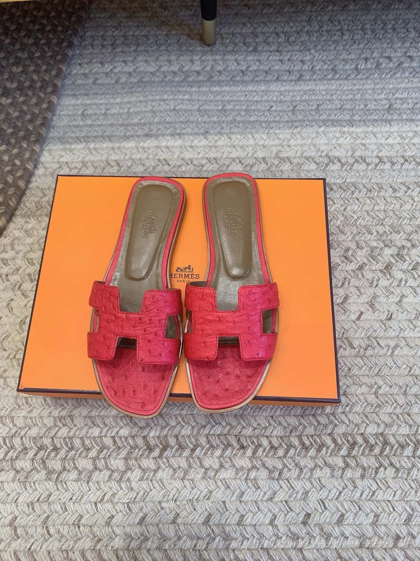 SE1583 Hermes Oran Sandal / Size5-12
