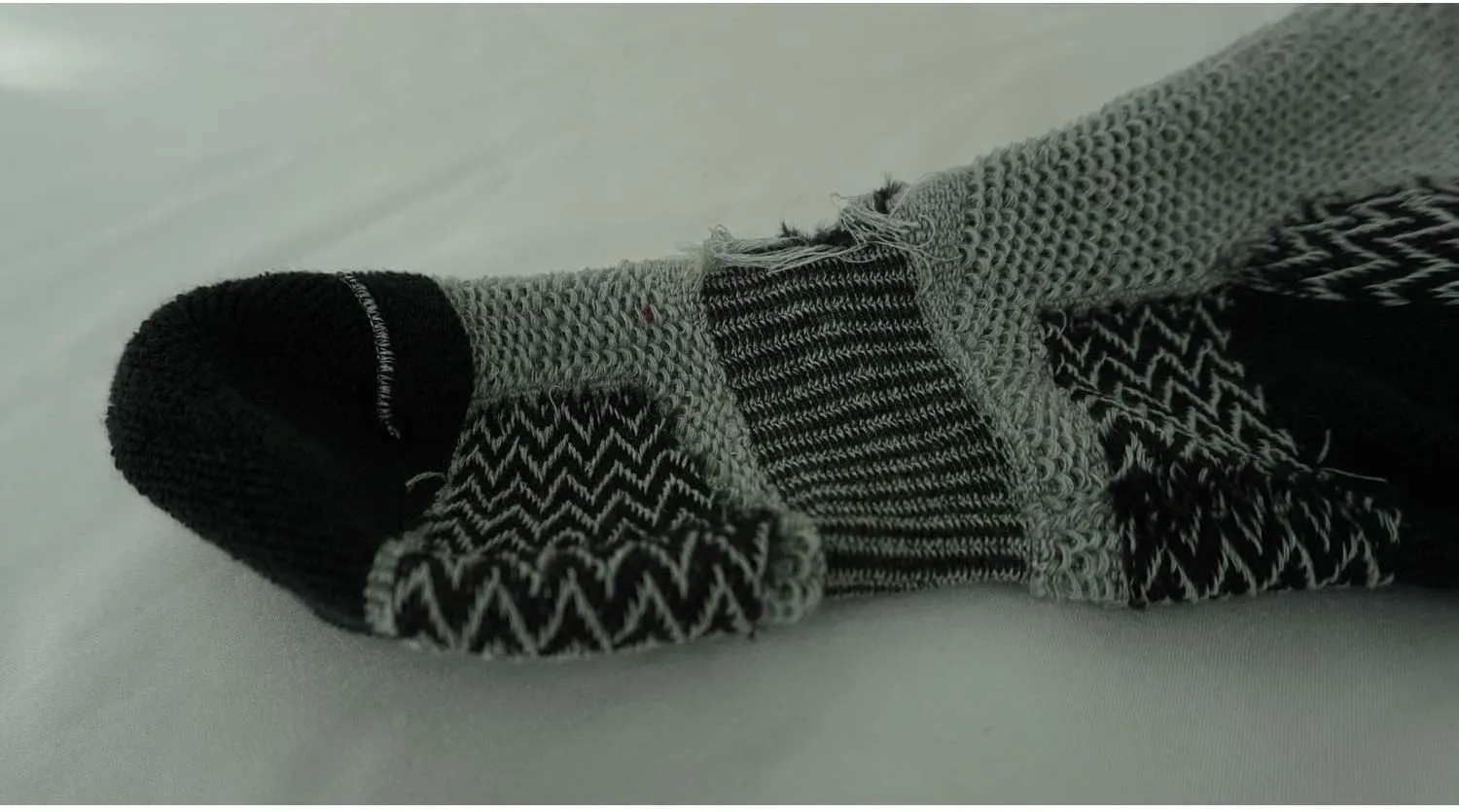 SEOULSTORY7 5pack Men's Full Cushion Mid Quarter Length Hiking Socks