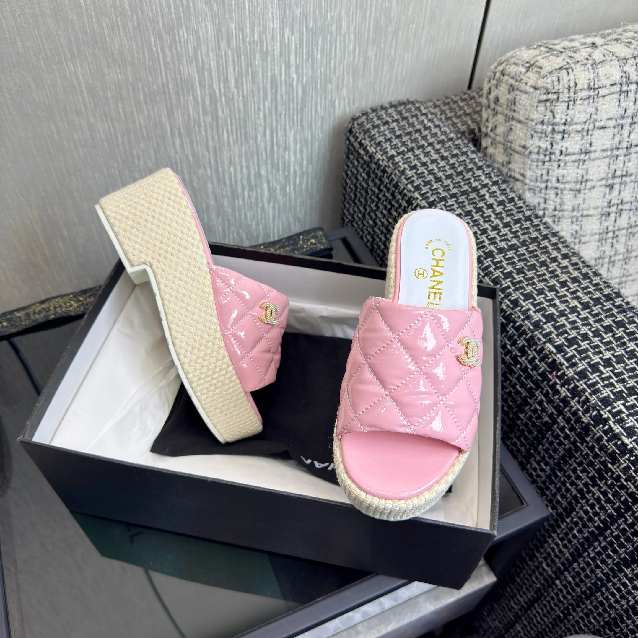 Slides Wedge Classy Platform Espadrille Connected CHANEL 25S