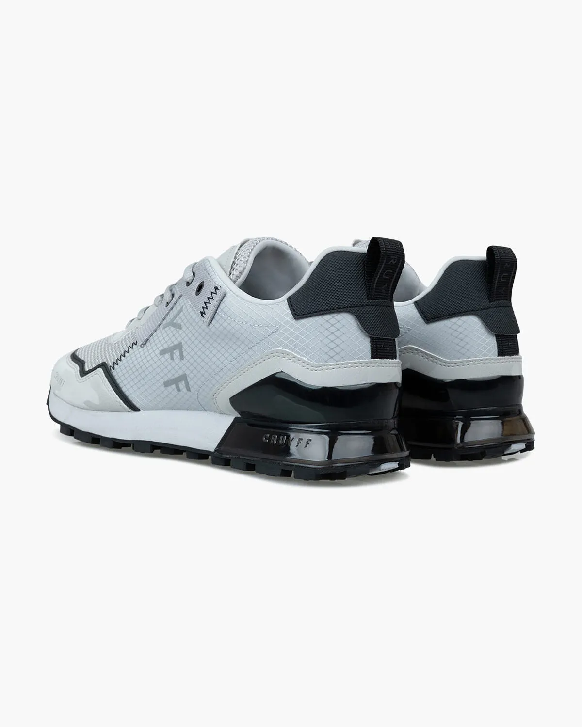 Superbia Sneaker*