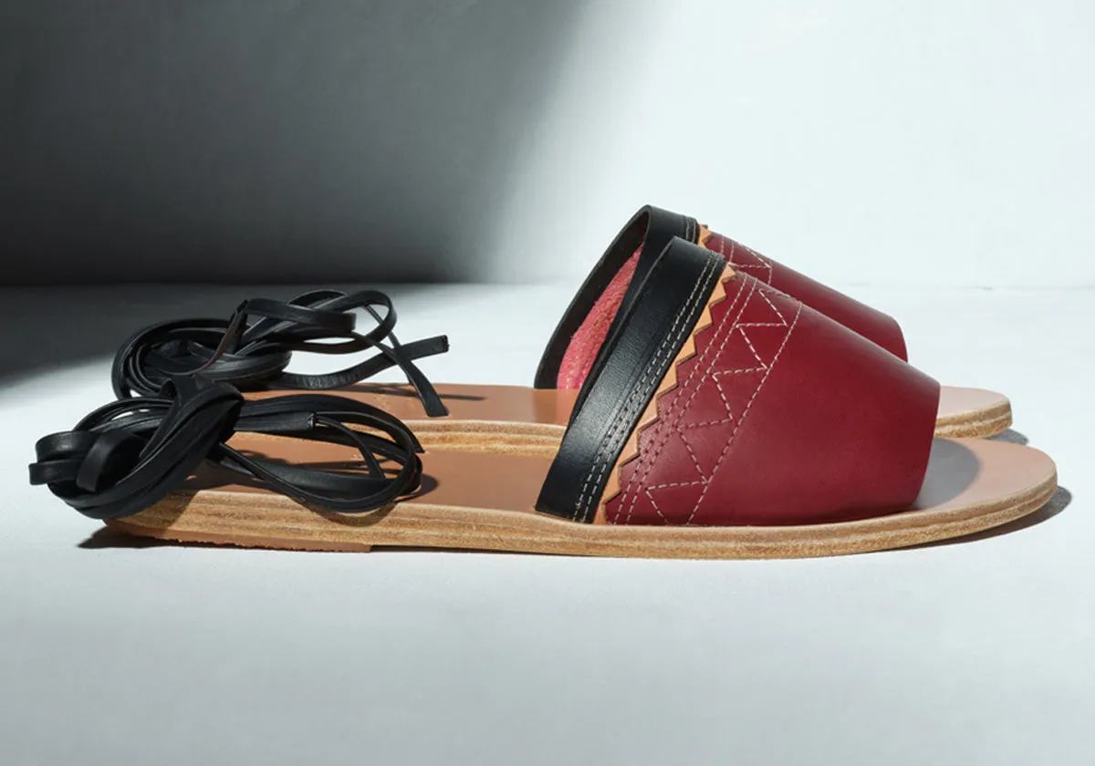 Tsarouchi Lace Up