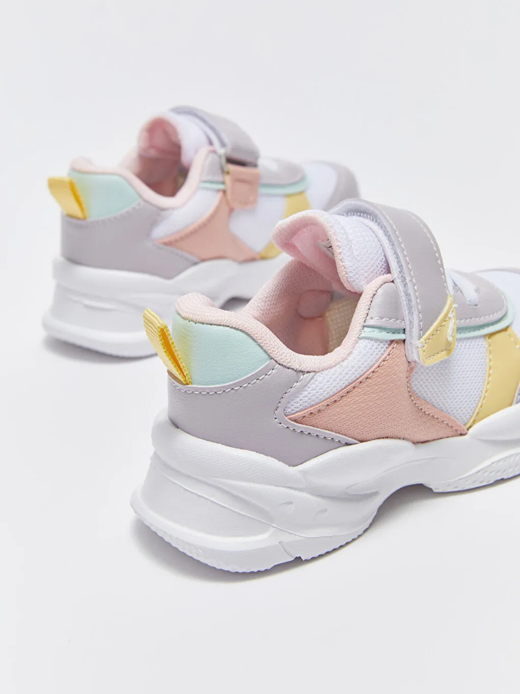 Velcro Girls' Sports Shoes