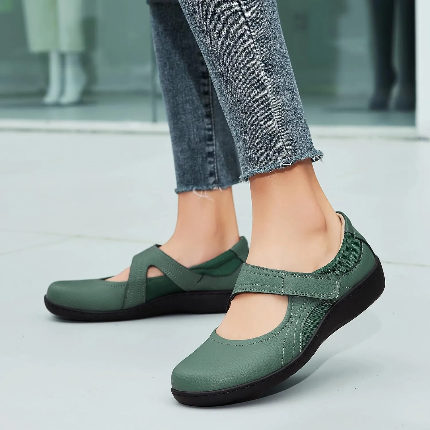 Women's Classic Comfort Mary Jane Flats Fashion Casual Dress Shoes Cute Closed Toe Slip On Lightweight Breathable Walking Shoes