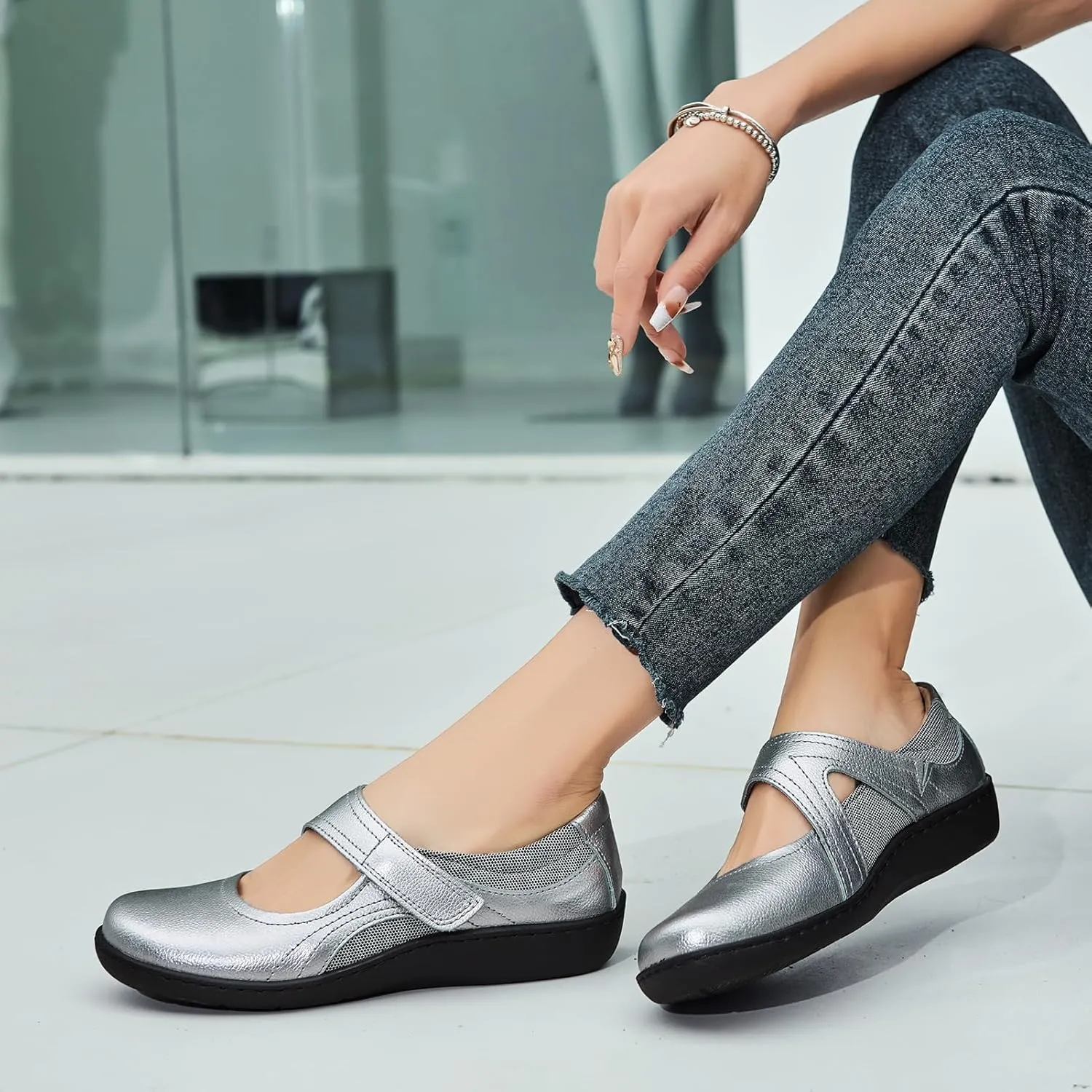 Women's Classic Comfort Mary Jane Flats Fashion Casual Dress Shoes Cute Closed Toe Slip On Lightweight Breathable Walking Shoes