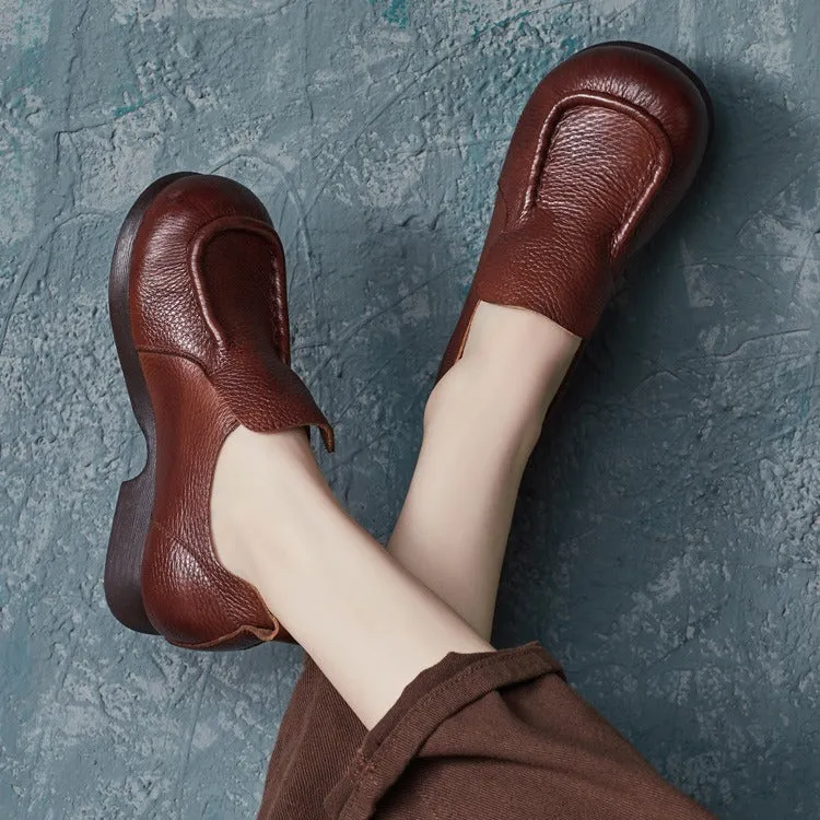 Women's Round Toe Slip On Leather Retro Soft Sole Walk Shoes