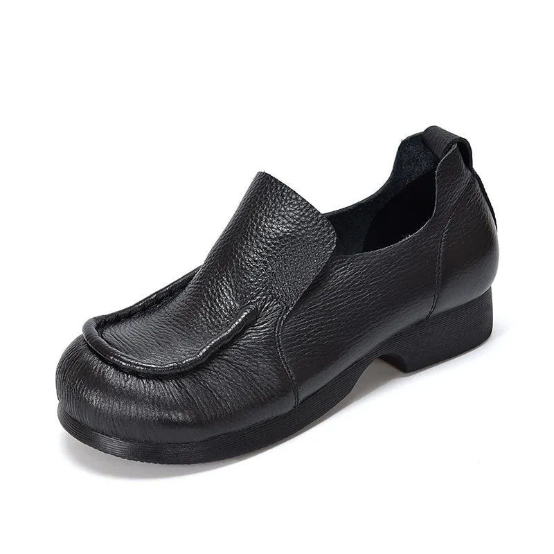 Women's Round Toe Slip On Leather Retro Soft Sole Walk Shoes
