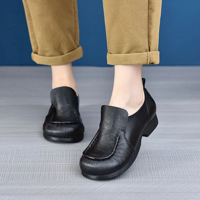 Women's Round Toe Slip On Leather Retro Soft Sole Walk Shoes
